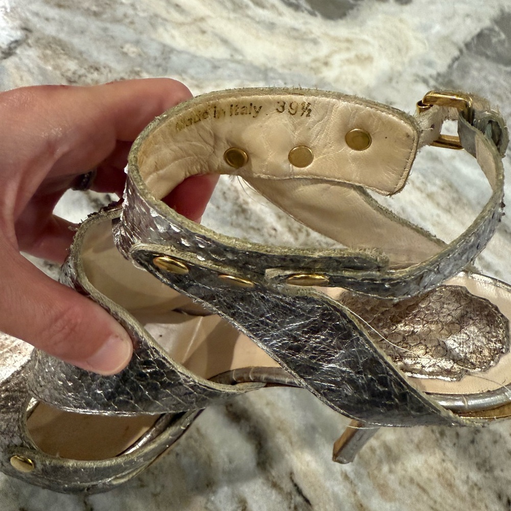 Super sexy Gold leather gladiator Heels with Ankle Straps as seen on SATC! - Picture 4 of 7